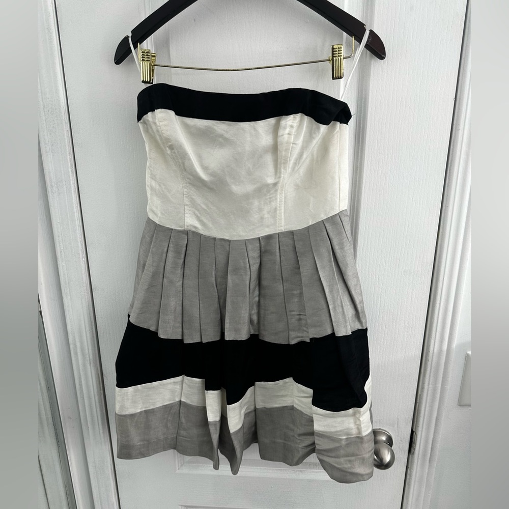 BEBE STRAPLESS DRESS